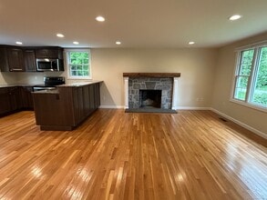 41 Melody Ln in Essex, CT - Building Photo - Building Photo
