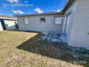 9415 Barrington Ln in Port Richey, FL - Building Photo - Building Photo