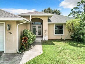 1726 Trafalgar Pkwy in Cape Coral, FL - Building Photo - Building Photo