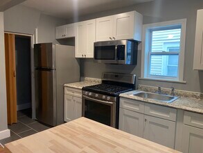 194 Messer St, Unit 1 in Providence, RI - Building Photo - Building Photo