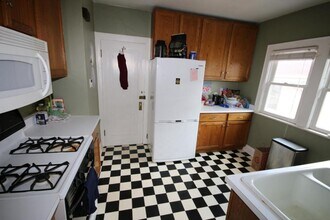 2078 St Clair Ave in St. Paul, MN - Building Photo - Building Photo