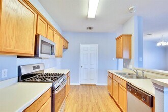 1002 Remington Dr in Leander, TX - Building Photo - Building Photo