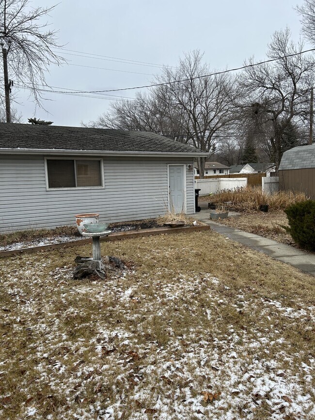 11864-11858 58 St NW in Edmonton, AB - Building Photo - Building Photo