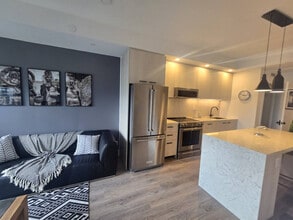 30 Mutual St, Unit SI ID1250536P in Toronto, ON - Building Photo - Building Photo