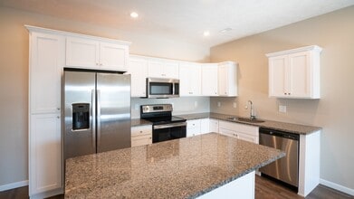 4336 Dawn St in Grand Island, NE - Building Photo - Building Photo