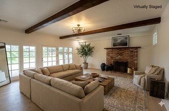 384 Crazy Horse Canyon Rd in Salinas, CA - Building Photo - Building Photo