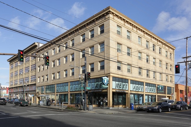 The Wilshire in Portland, OR - Building Photo - Building Photo