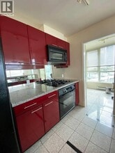 1328 W Pender St in Vancouver, BC - Building Photo - Building Photo