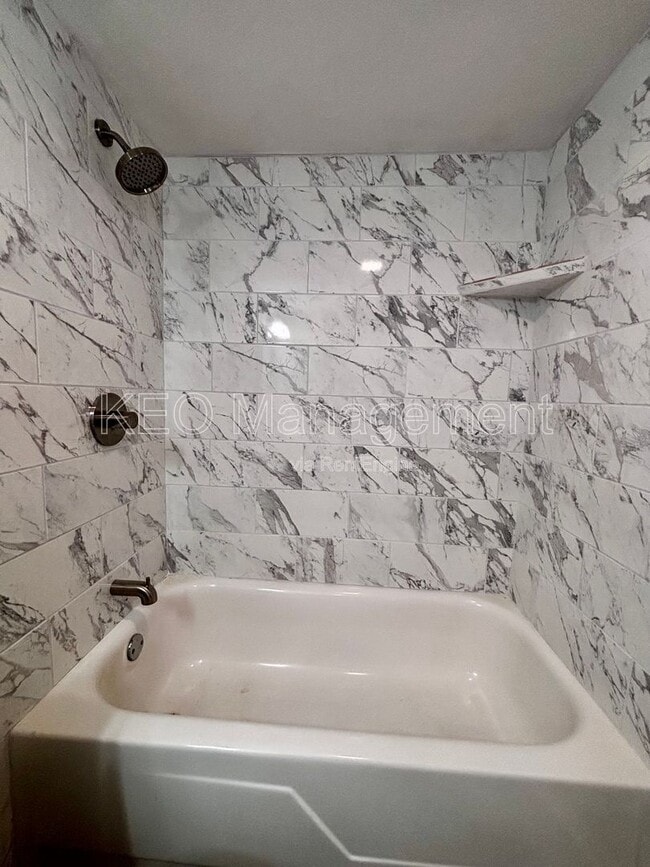 4420 Flowerdale Ave in Kettering, OH - Building Photo - Building Photo