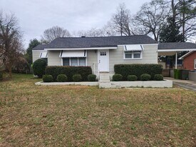 1112 Susan Rd in Columbia, SC - Building Photo