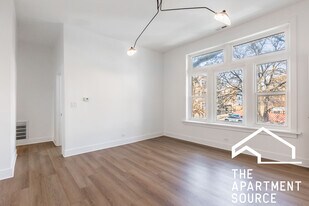 1456 N Kedzie Ave in Chicago, IL - Building Photo