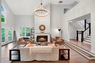 47 Bell Hollow Ln in Mt Kisco, NY - Building Photo - Building Photo