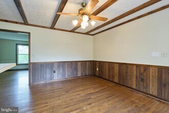 8332 Hilltop Ave in Vienna, VA - Building Photo - Building Photo
