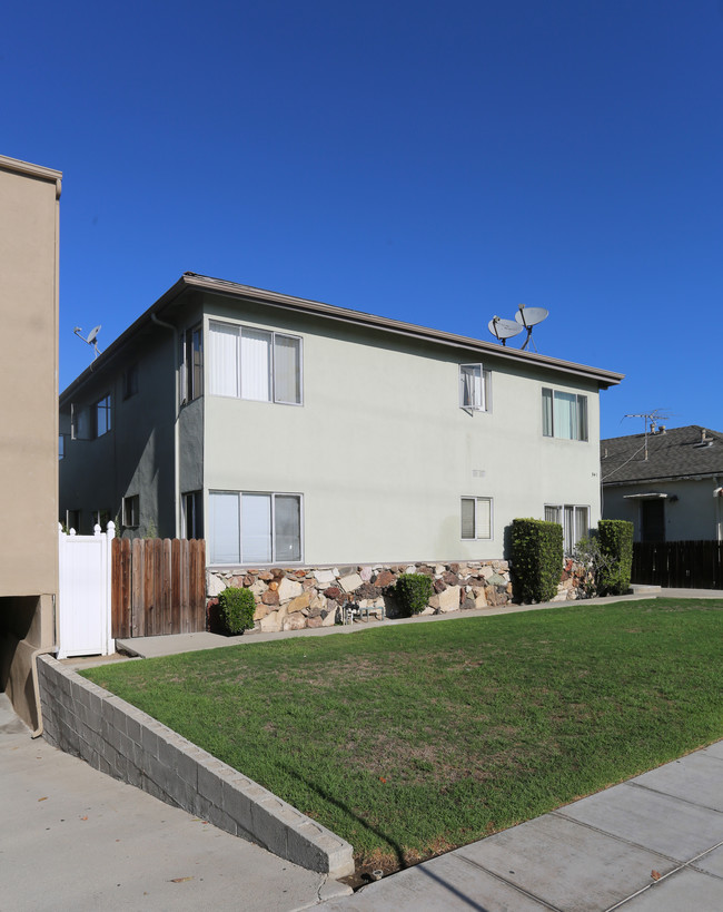 341 Geneva St in Glendale, CA - Building Photo - Building Photo