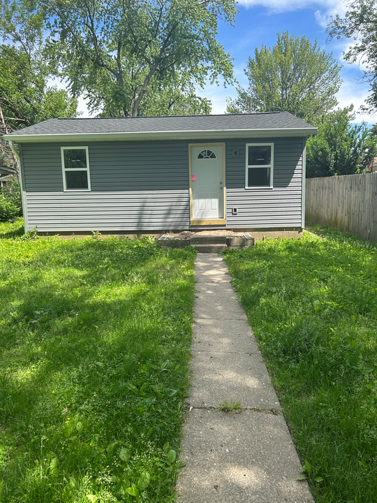 2222 Perrine St in Lafayette, IN - Building Photo