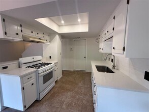 1510 Terrapin Ct in Austin, TX - Building Photo - Building Photo