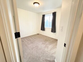 17404 44th Ave E in Tacoma, WA - Building Photo - Building Photo