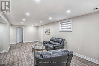 14 Milford Haven Dr in Toronto, ON - Building Photo - Building Photo