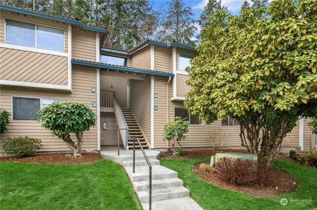 property at 17527 149th Ave SE