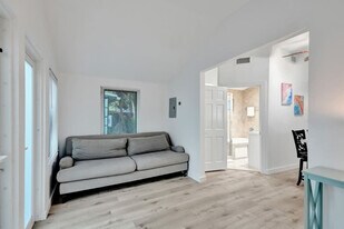 1115 SW 4th St, Unit SI ID1503917P in Fort Lauderdale, FL - Building Photo