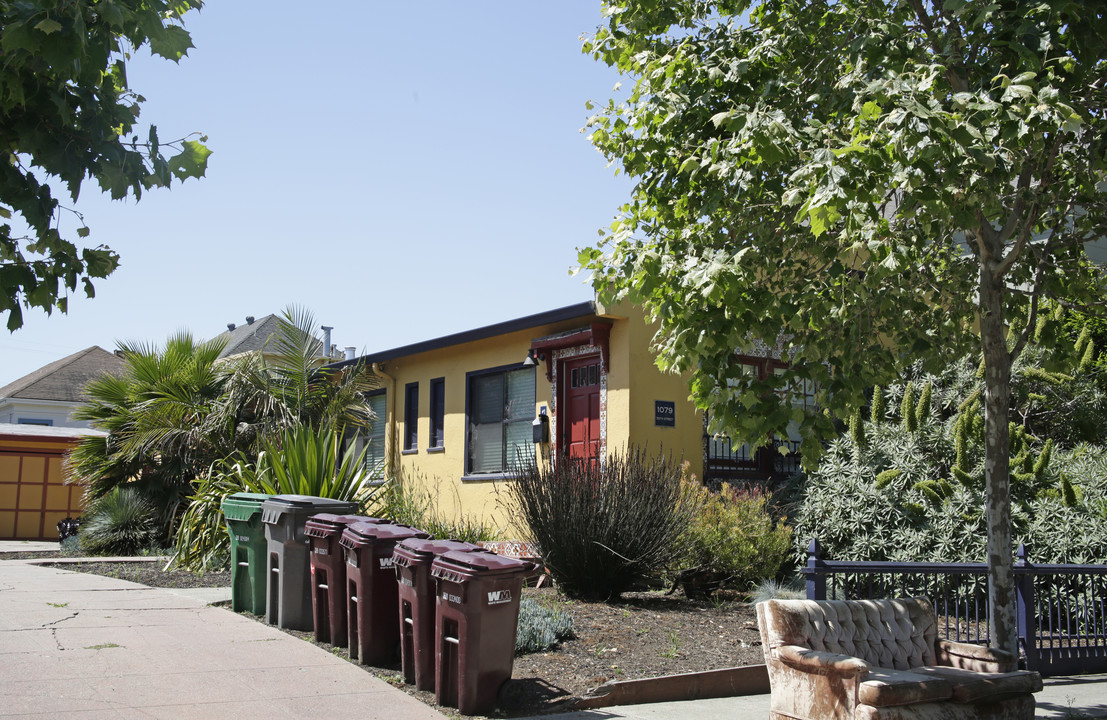 1075-1079 55th St in Oakland, CA - Building Photo