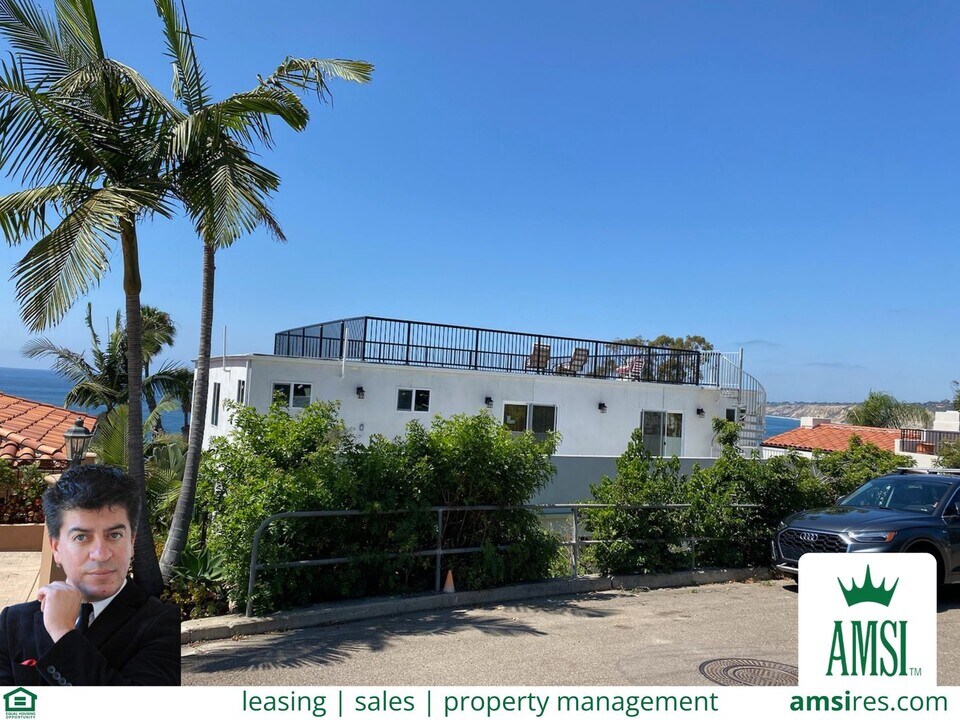 7788 Sierra Mar Dr in San Diego, CA - Building Photo