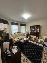 73 Turner St, Unit #1 in Boston, MA - Foto de edificio - Building Photo