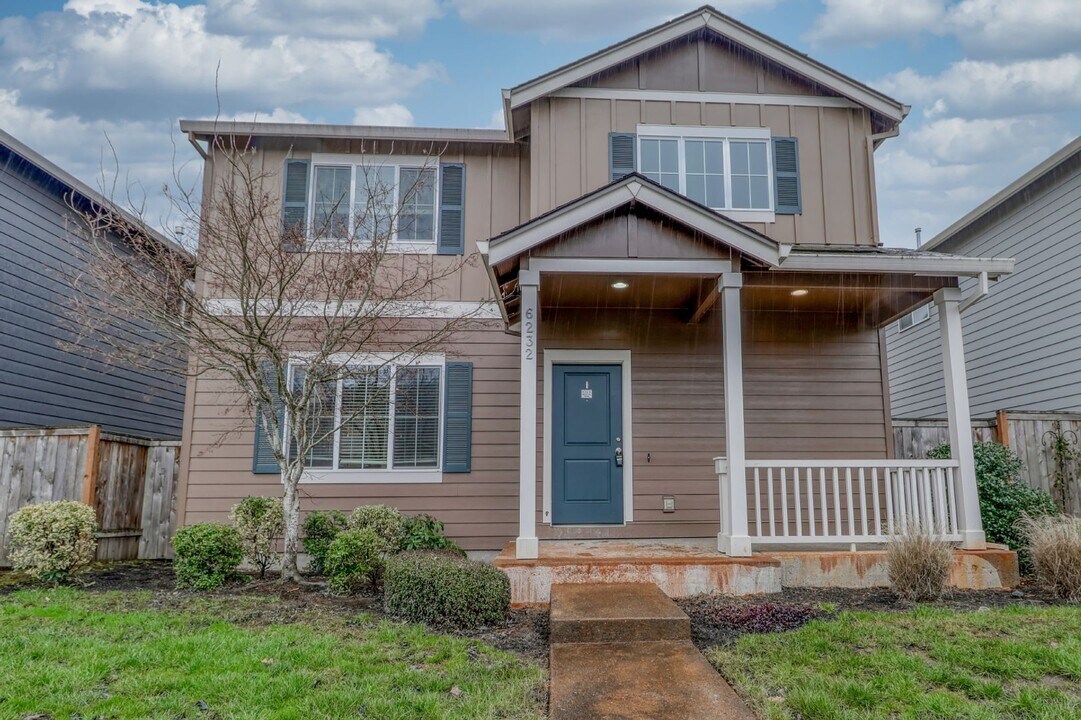 6232 NE Sherborne St in Hillsboro, OR - Building Photo