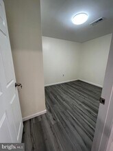 910 Arch St, Unit 2M in Philadelphia, PA - Foto de edificio - Building Photo