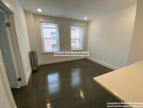 50 Queensberry St, Unit 4 in Boston, MA - Building Photo - Building Photo