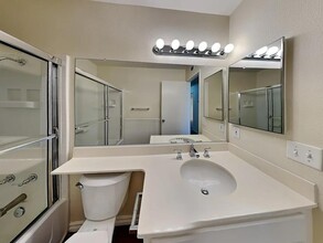 28131 Orangegrove Ave in Menifee, CA - Foto de edificio - Building Photo