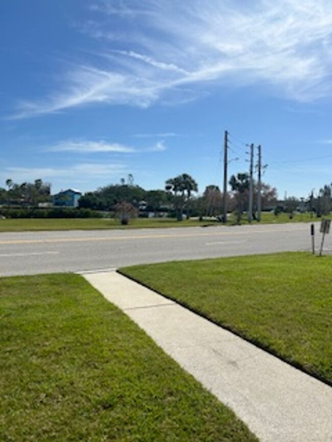 4600 Marine Pkwy in New Port Richey, FL - Building Photo - Building Photo