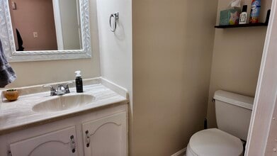 86 Pendleton Ln in Londonderry, NH - Building Photo - Building Photo