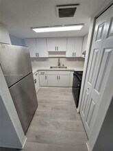 1624 NE 151st St in Miami, FL - Building Photo - Building Photo