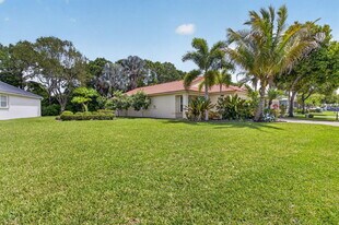 8451 Siciliano St in Boynton Beach, FL - Building Photo