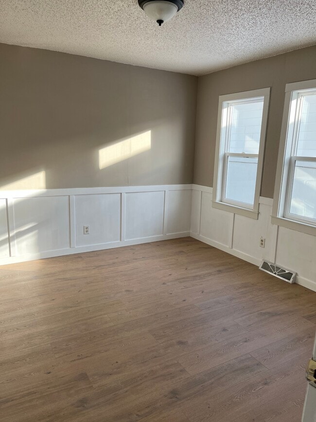 1908 N 14th St in Bismarck, ND - Building Photo - Building Photo