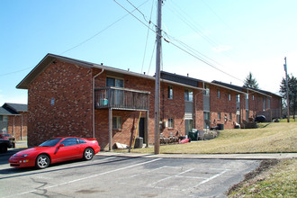 Kingston Green Apartments in Hamilton, OH - Building Photo - Building Photo