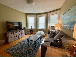 164 Strathmore Rd in Boston, MA - Building Photo - Building Photo