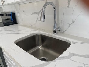 31 Lake Ave in Danbury, CT - Building Photo - Building Photo