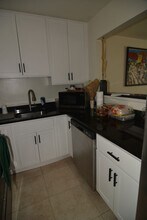9520 Mooregate Ct in Lorton, VA - Building Photo - Building Photo