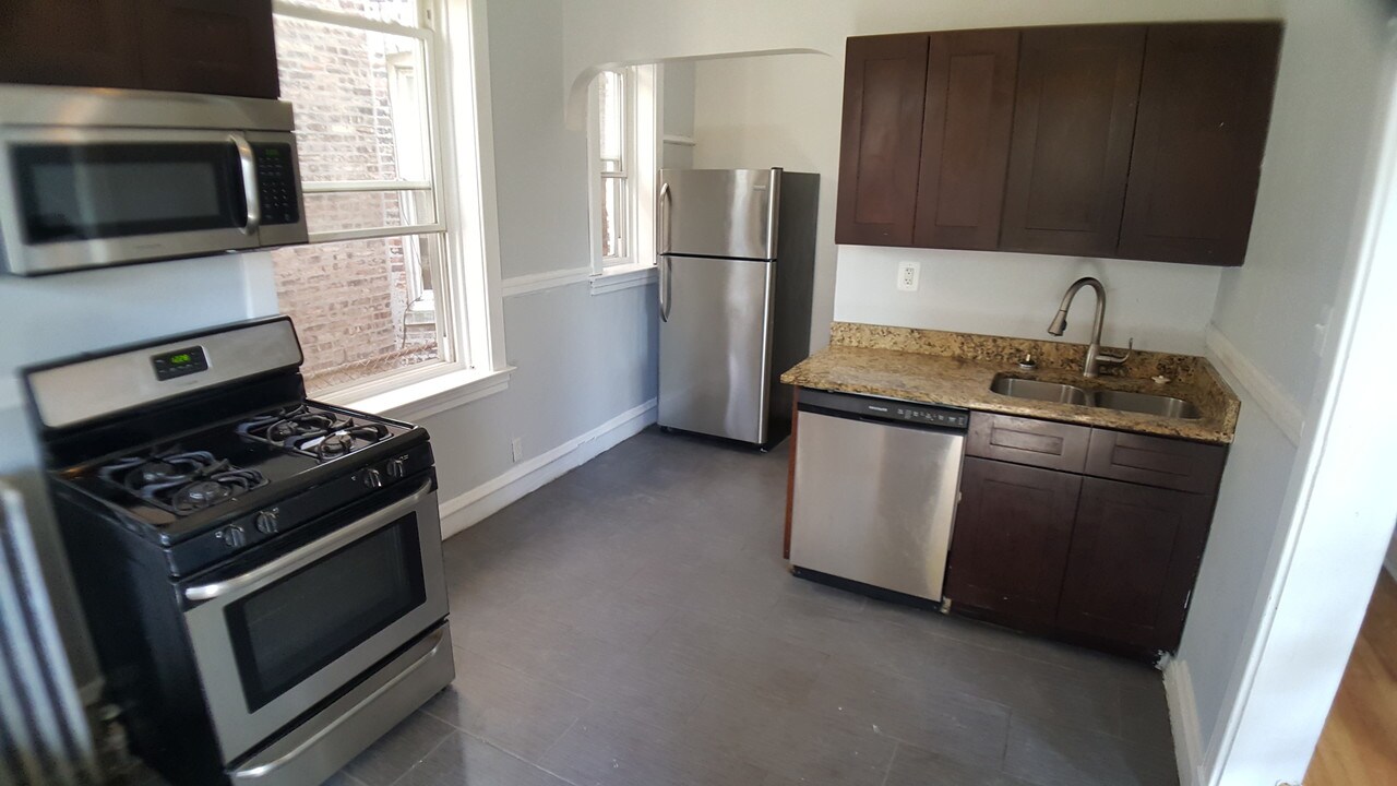 6240 S Champlain Ave in Chicago, IL - Building Photo