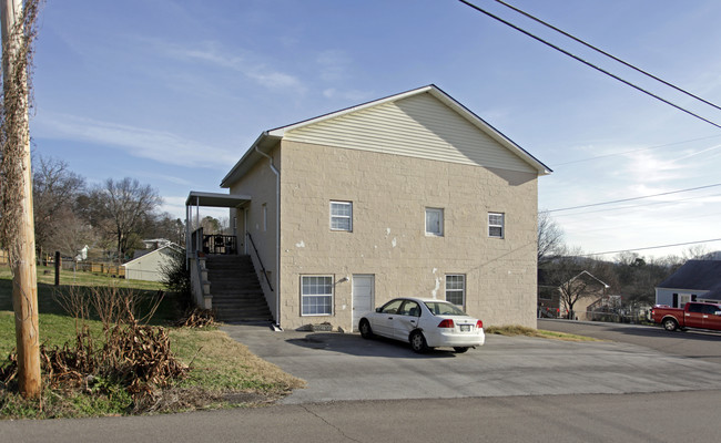 5037 Trescott Dr in Knoxville, TN - Foto de edificio - Building Photo