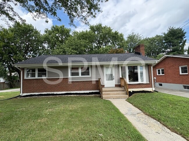 property at 1603 Alberta Dr