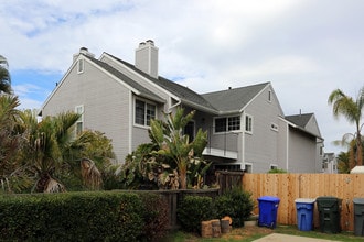 580-582 Vineyard Rd in San Marcos, CA - Building Photo - Building Photo