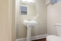 956 Masefield Rd photo'