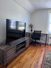 665 Mendon Rd in Woonsocket, RI - Building Photo - Building Photo