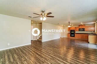 4415 Semora Oak in San Antonio, TX - Building Photo - Building Photo