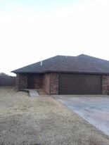 700 NE 21st Terrace in Newcastle, OK - Building Photo