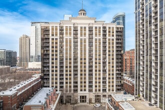 Museum Park Tower 1 in Chicago, IL - Foto de edificio - Building Photo