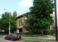 Lanark Apartments in Canoga Park, CA - Building Photo - Building Photo